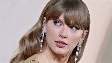 taylor swift ai nsfw photos|AI